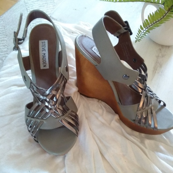 Steve Madden Shoes - Steve Madden Turnpike Platform Sz8